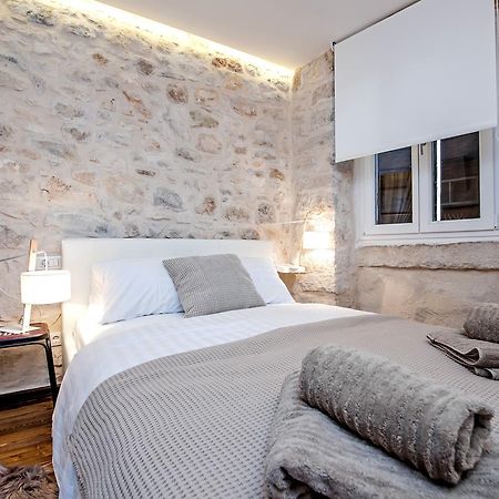 Luna Rooms And Studios โรวีน ภายนอก รูปภาพ