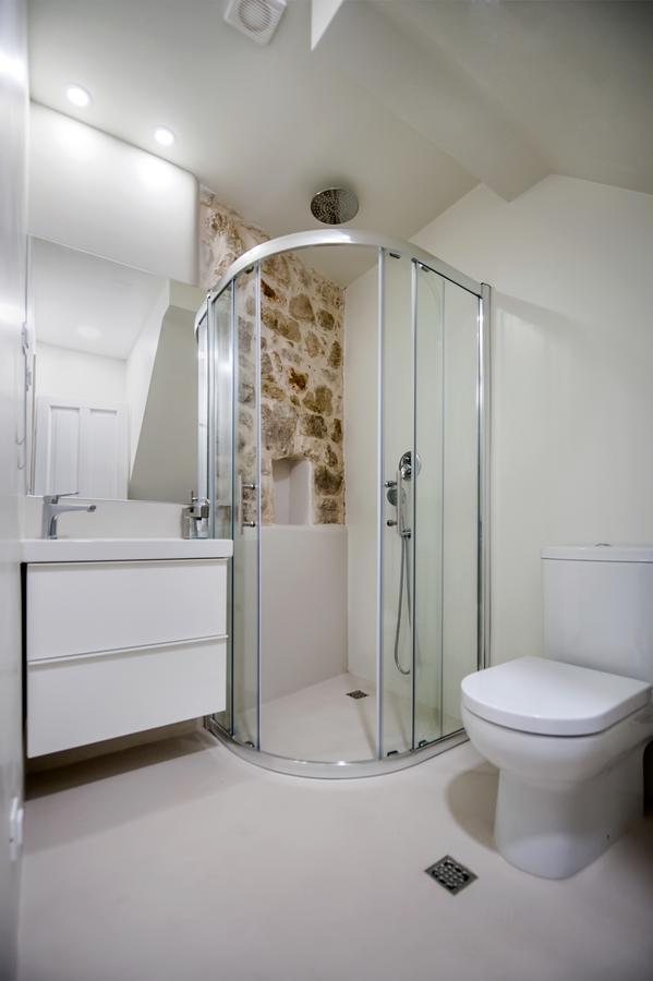 Luna Rooms And Studios โรวีน ภายนอก รูปภาพ